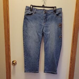 Embroidered Blue Women's Cropped Jeans